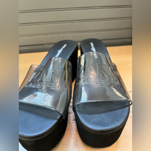 KARL LAGERFELD PARIS Fenya Transparent Platform Slides Women Size 7.5 - Picture 9 of 9